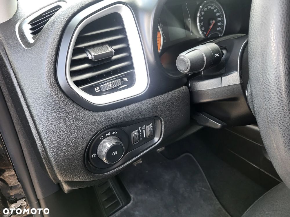 Jeep Renegade 1.6 E-TorQ Sport - 13