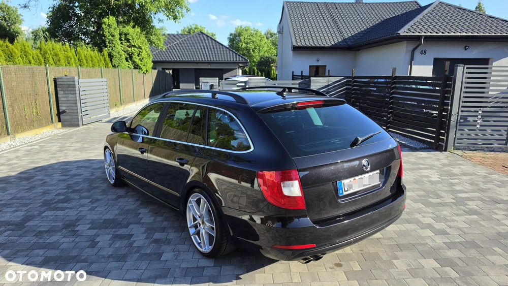 Skoda Superb 2.0 TDI DSG Ambition - 6