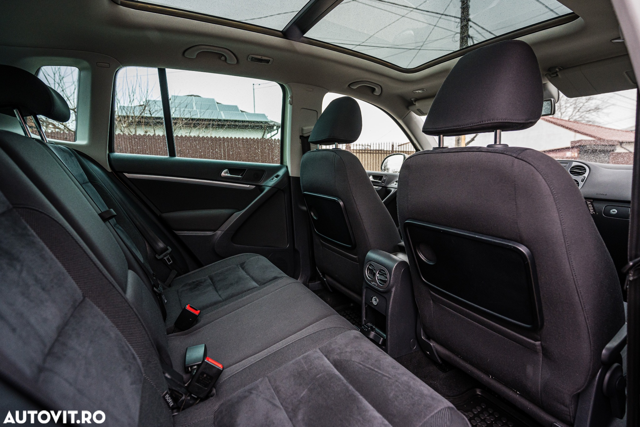 Volkswagen Tiguan 2.0 TDI 4Motion DSG Sport & Style - 11