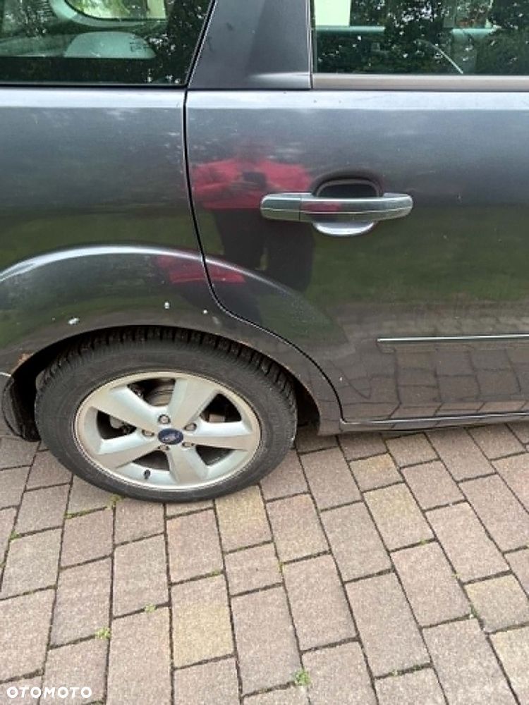 Ford Focus 1.6 TDCi Titanium - 9