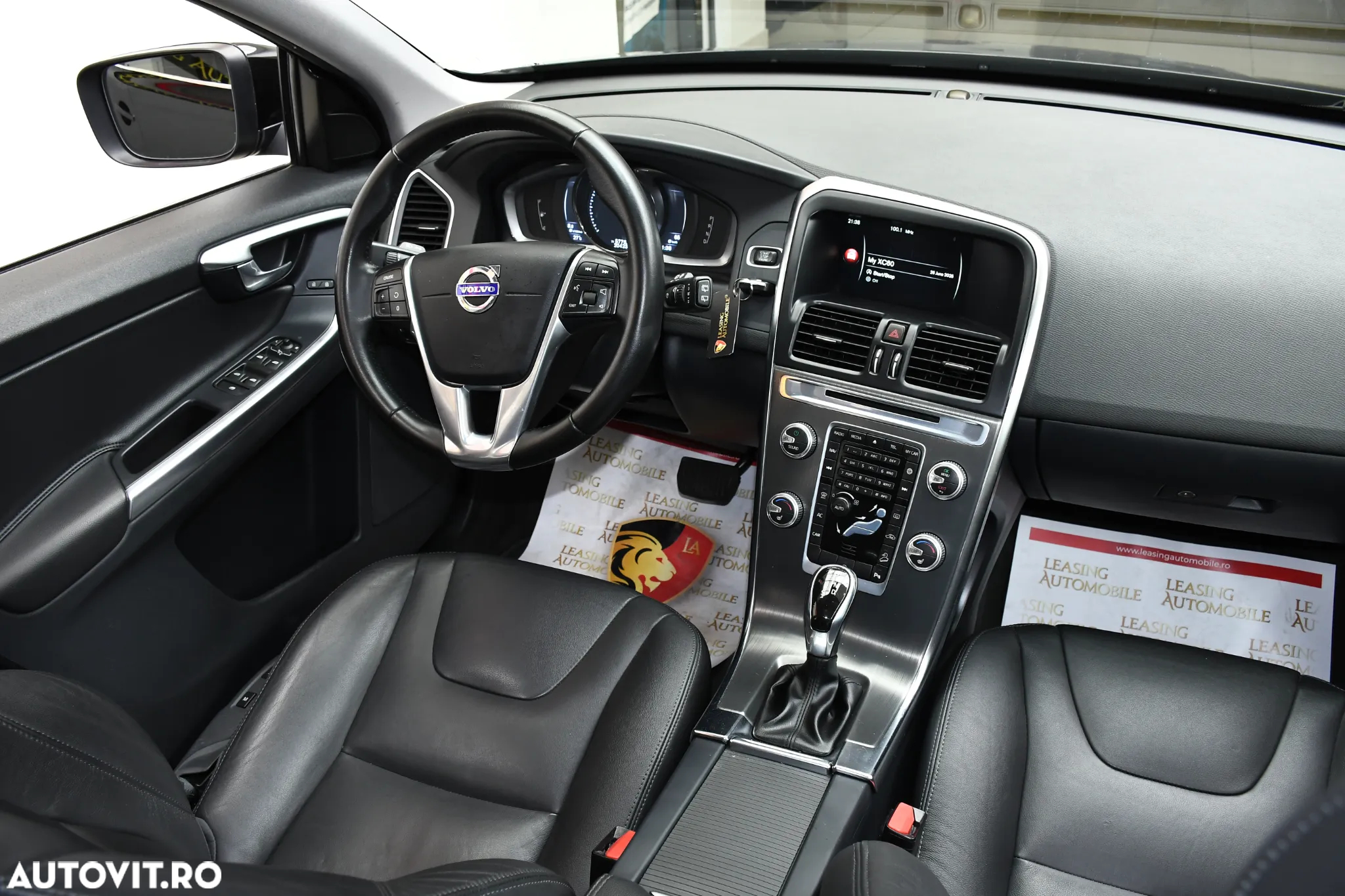 Volvo XC 60 D5 AWD Geartronic Summum - 5