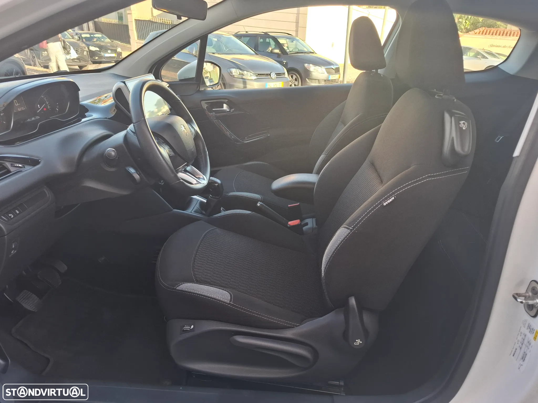 Peugeot 208 1.2 PureTech Active - 13