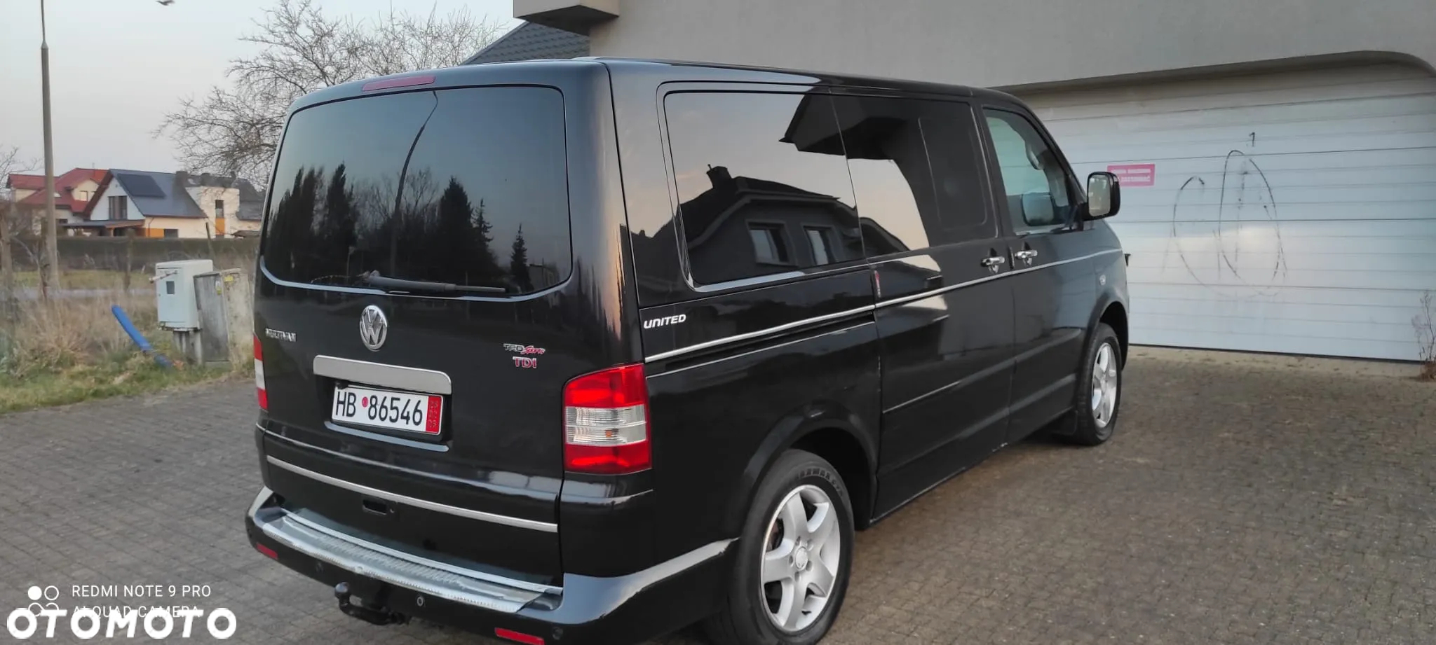Volkswagen Multivan - 24