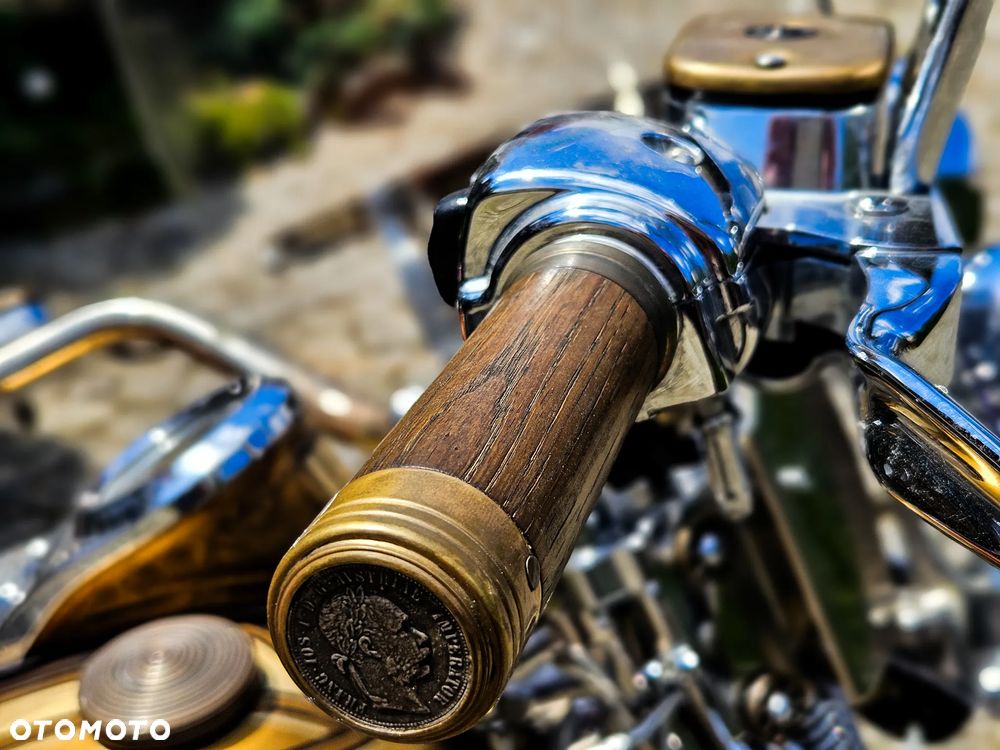 Harley-Davidson Softail Heritage Classic - 24