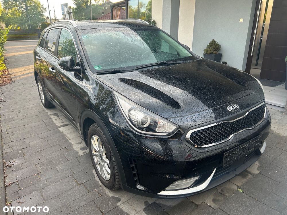 Kia Niro 1.6 GDI Hybrid M - 2