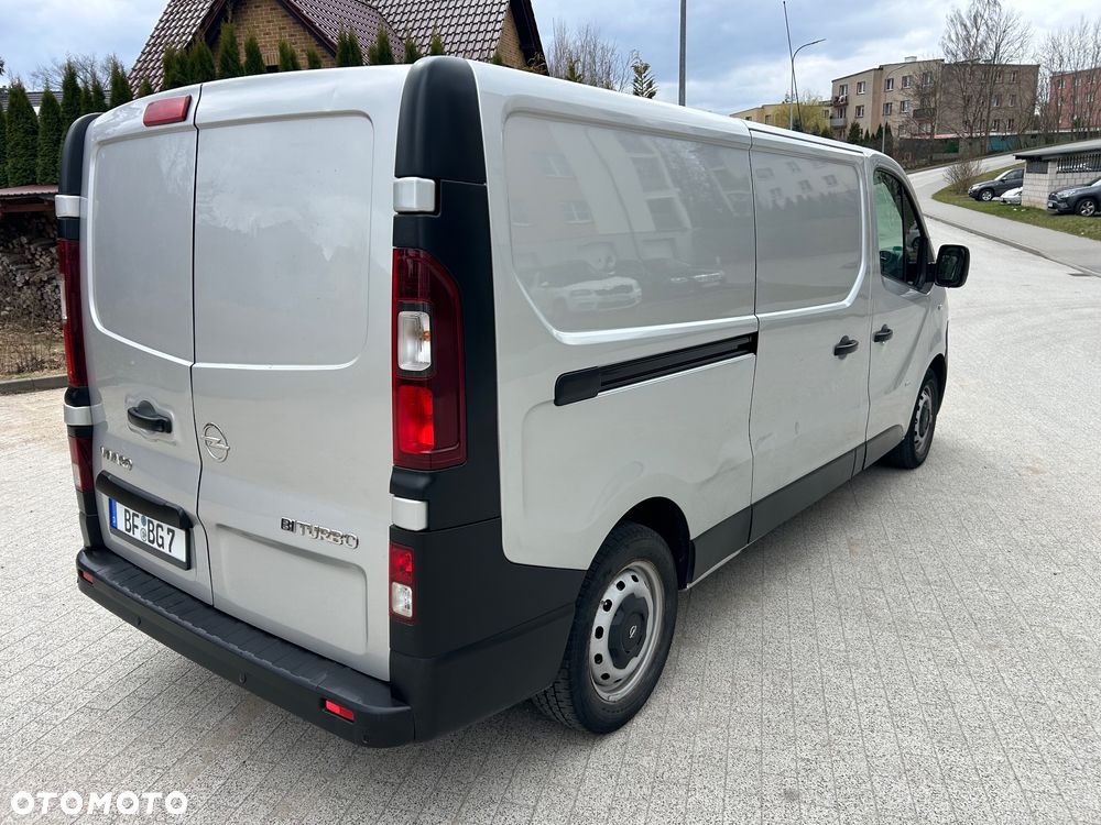 Opel Vivaro Long - 4