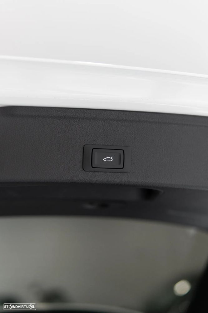 Audi A4 40 TDI quattro S line S tronic - 13