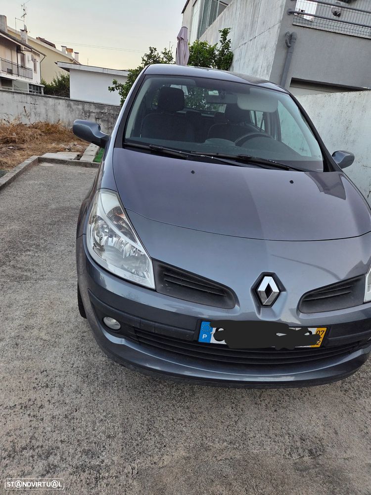 Renault Clio 1.2 16V Confort - 19