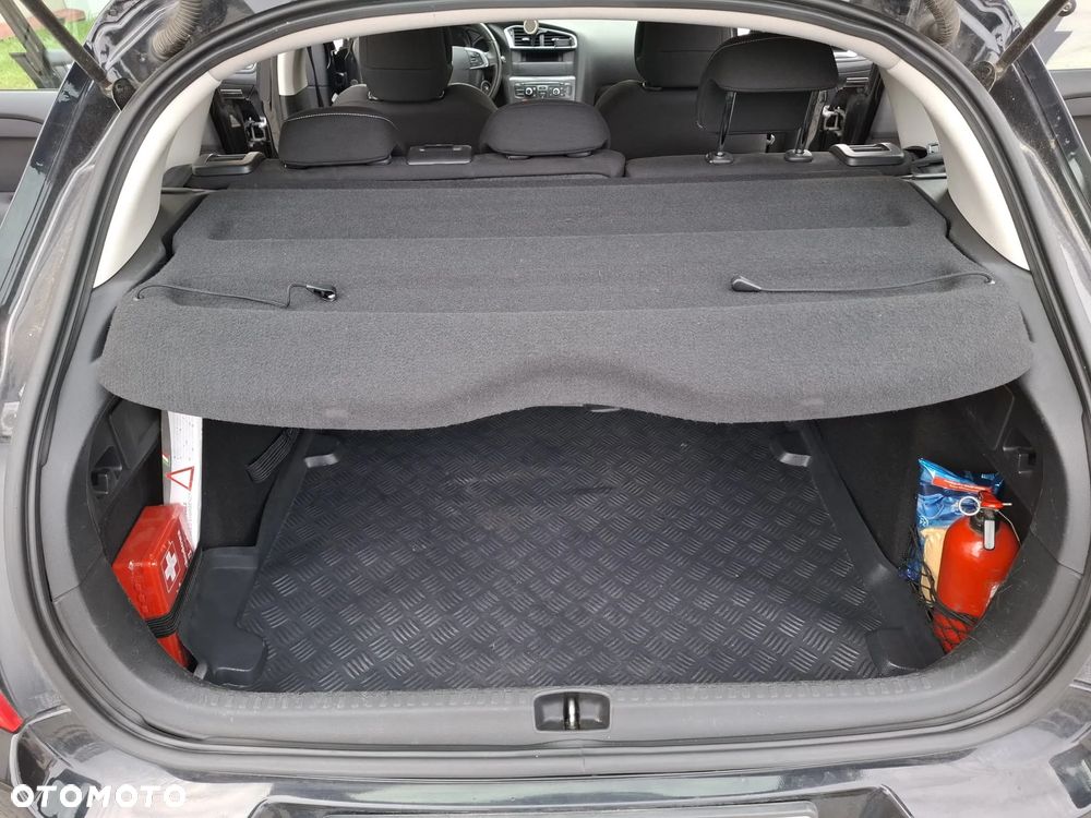 Citroën C4 1.6 HDi Attraction - 11