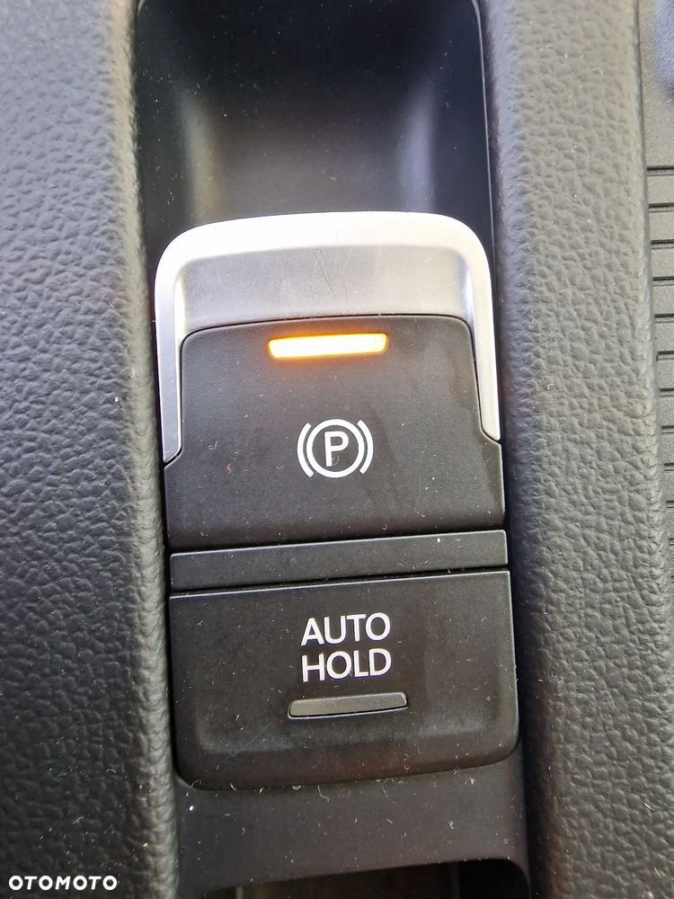 Volkswagen Passat 2.0 TDI BMT Highline DSG - 29