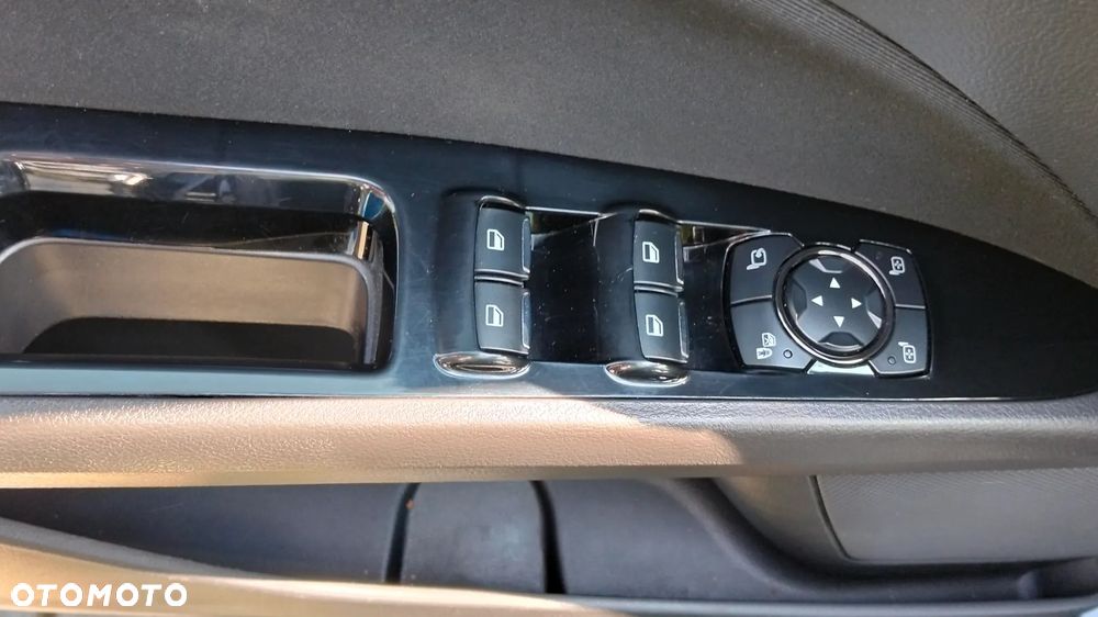 Ford Mondeo 1.5 EcoBoost Titanium - 34