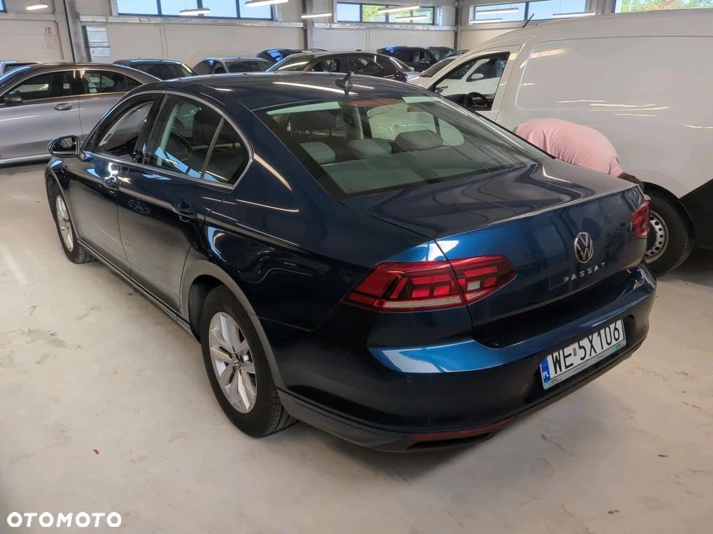 Volkswagen Passat 2.0 TDI EVO Business DSG - 3