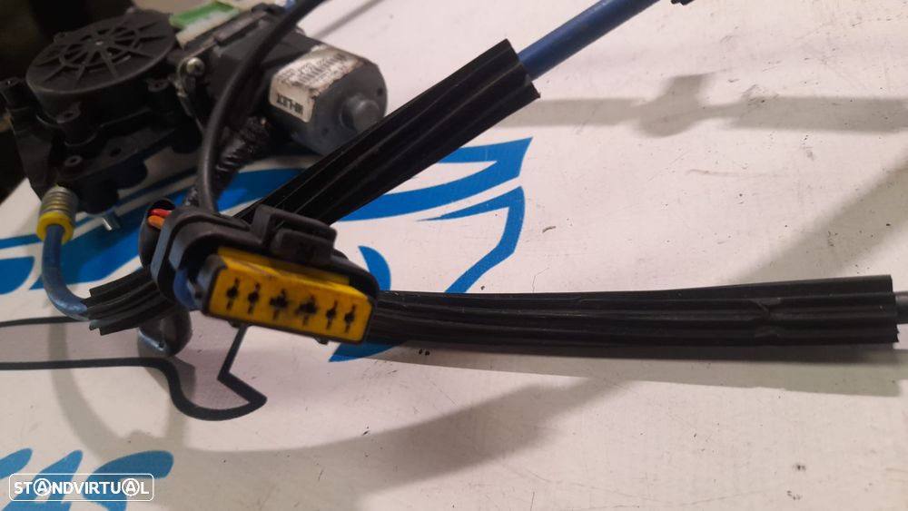 MOTOR SISTEMA ELEVADOR VIDRO PORTA FRENTE FRONTAL DIREITA 45240 606815920 36123000 ALFA ROMEO GT 937 - 3