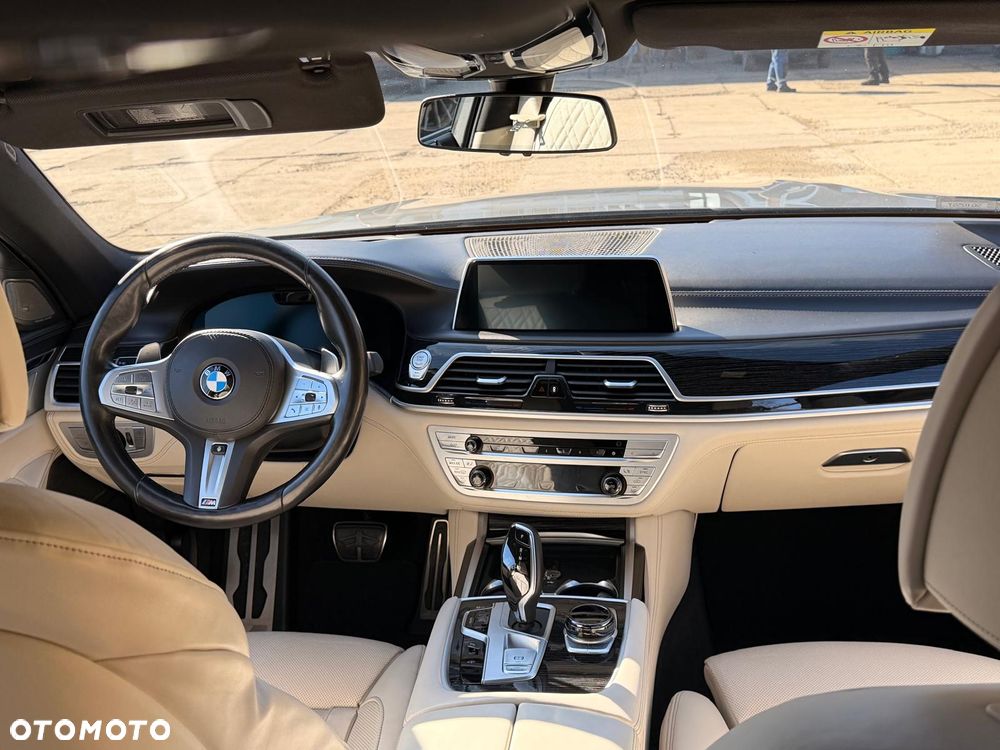BMW Seria 7 740d xDrive sport - 9