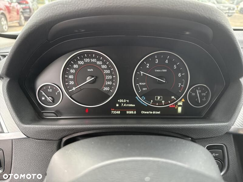 BMW Seria 3 318i GPF - 15