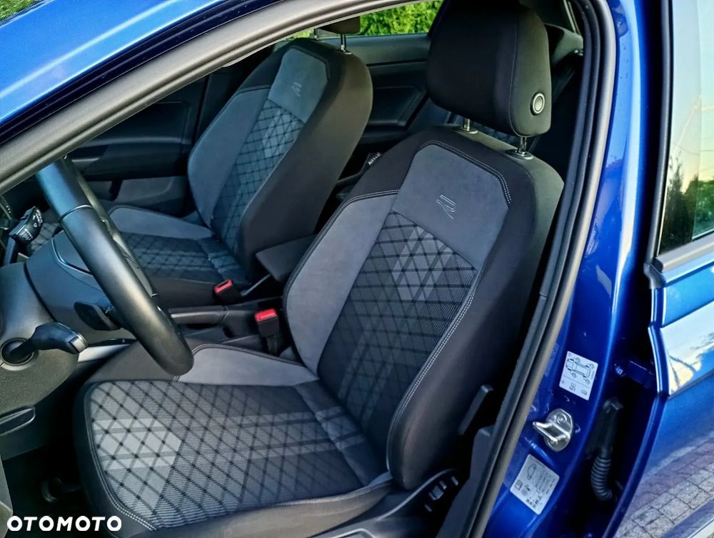 Volkswagen Polo - 12