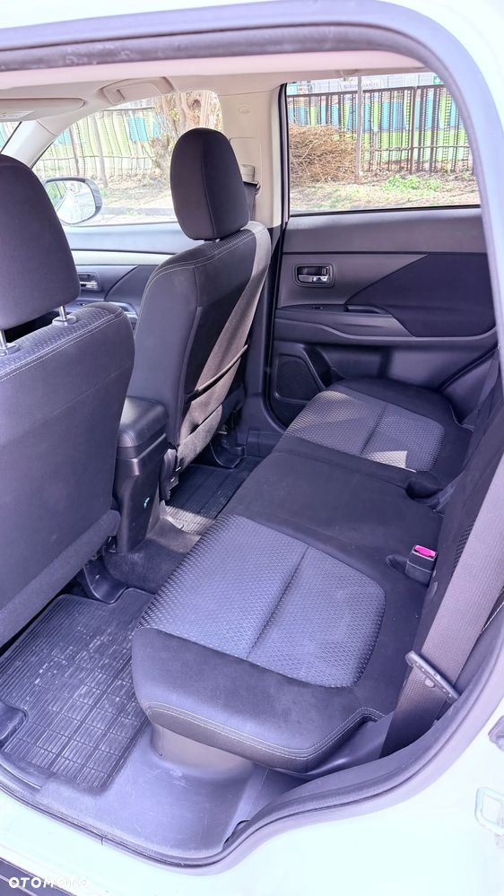 Mitsubishi Outlander 2.0 Intense + 4WD CVT - 24