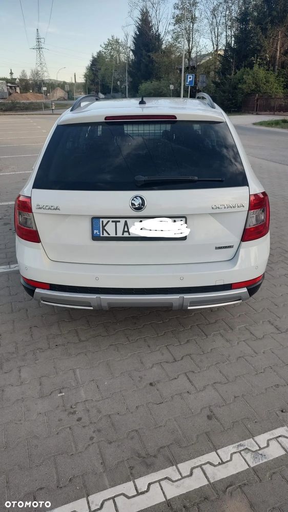 Skoda Octavia 2.0 TDI 4x4 DSG Scout - 4