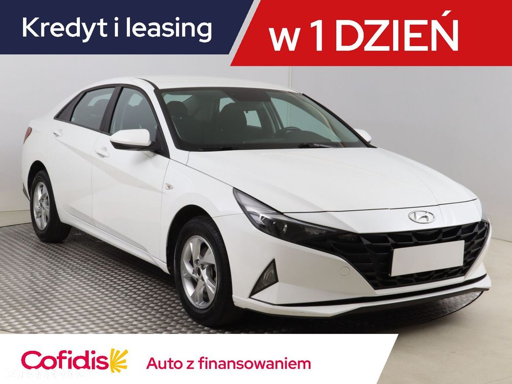 Hyundai Elantra - 2