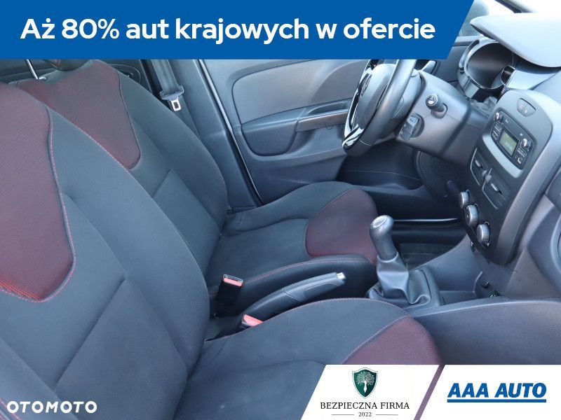 Renault Clio - 11