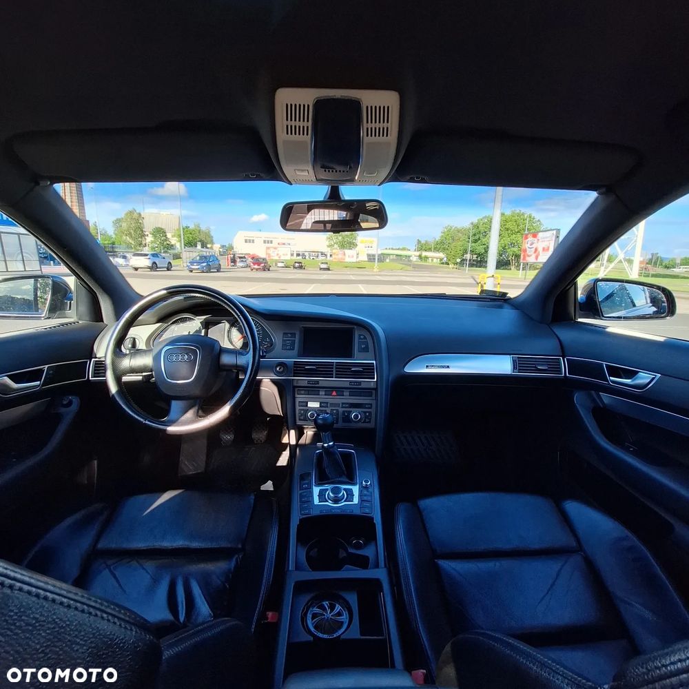 Audi A6 Avant 2.4 - 10