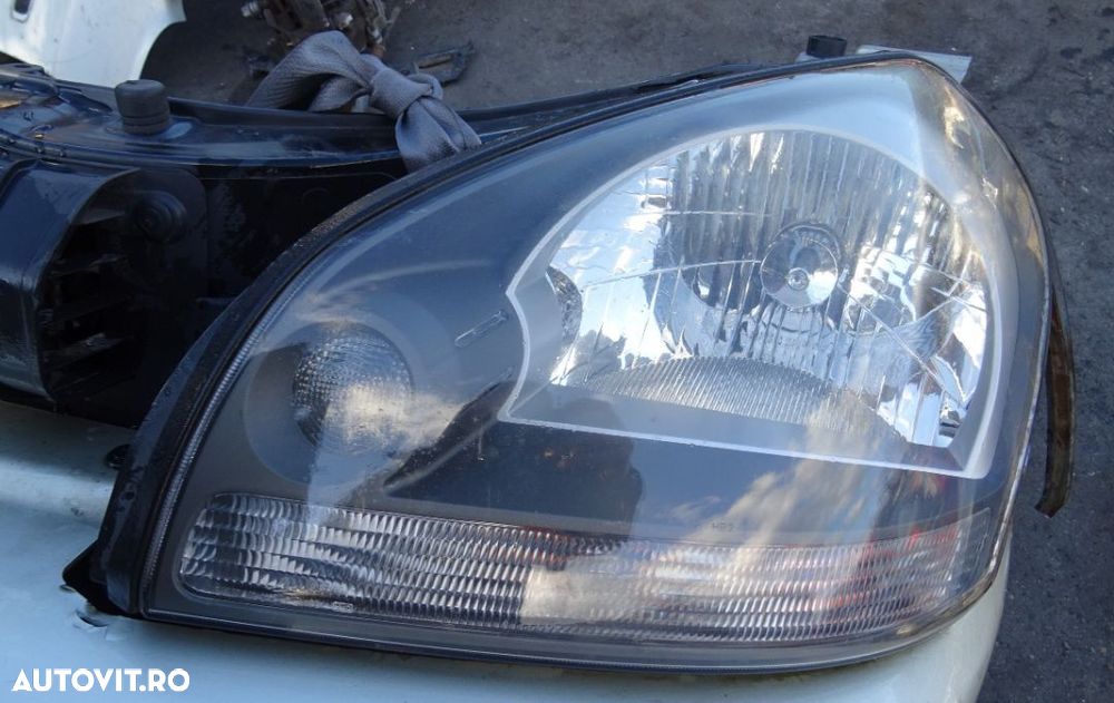 Fata completa Hyundai Tucson din 2006 volan pe stanga - 3