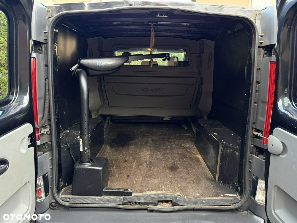 Opel Vivaro L2H1 2.9t Tecshift - 19