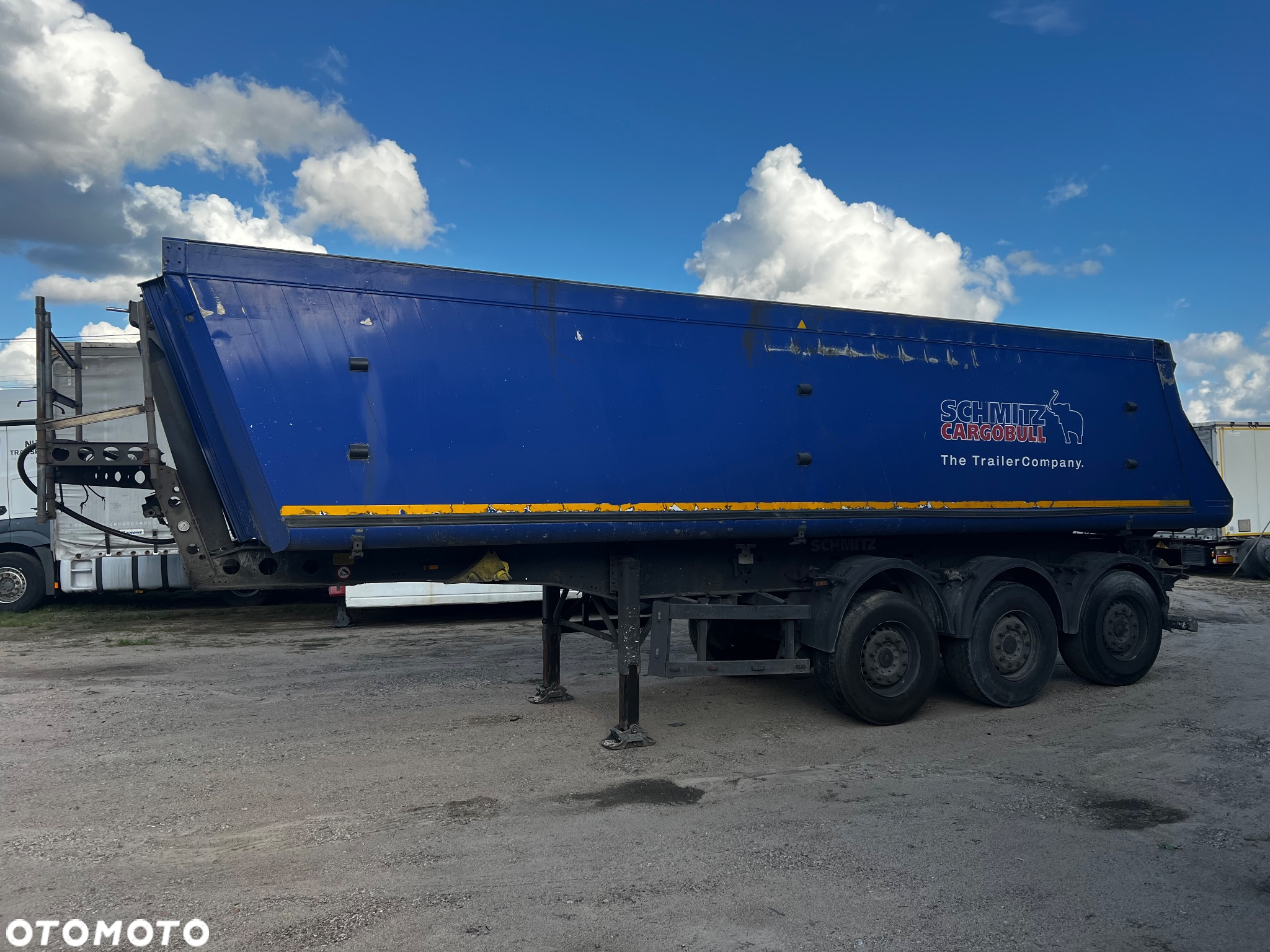 Schmitz Cargobull 30m3 / PODNOSZONA OŚ / OSIE SAF / 2011 ROK !! - 2