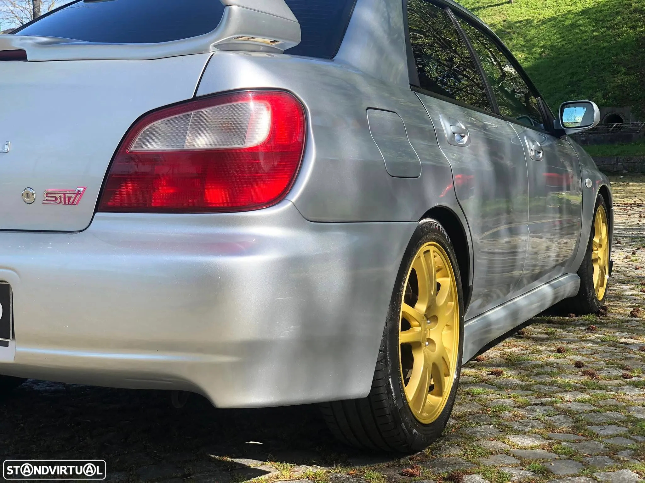 Subaru Impreza Sedan 2.0 WRX STi - 20