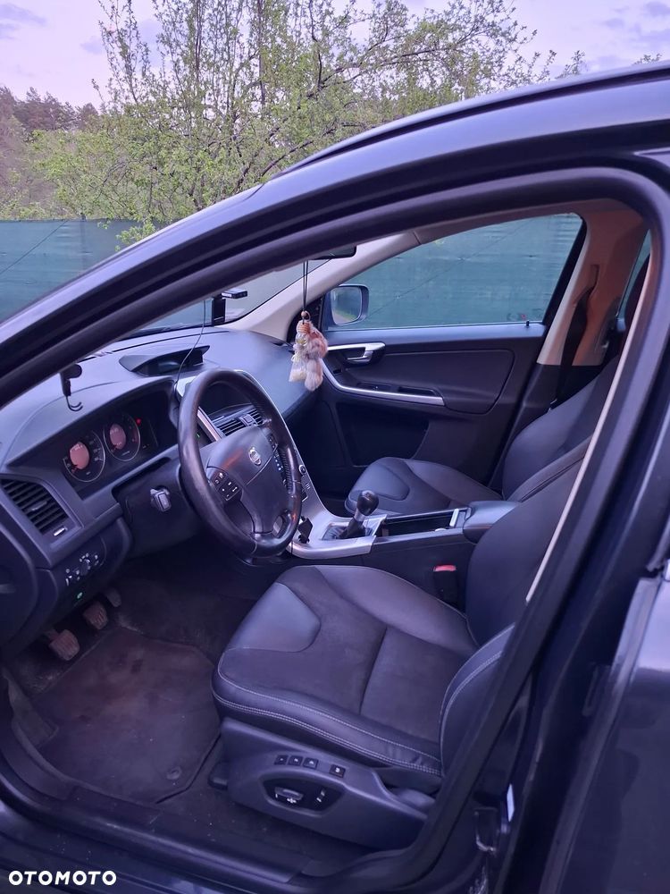 Volvo XC 60 D5 AWD Summum - 10