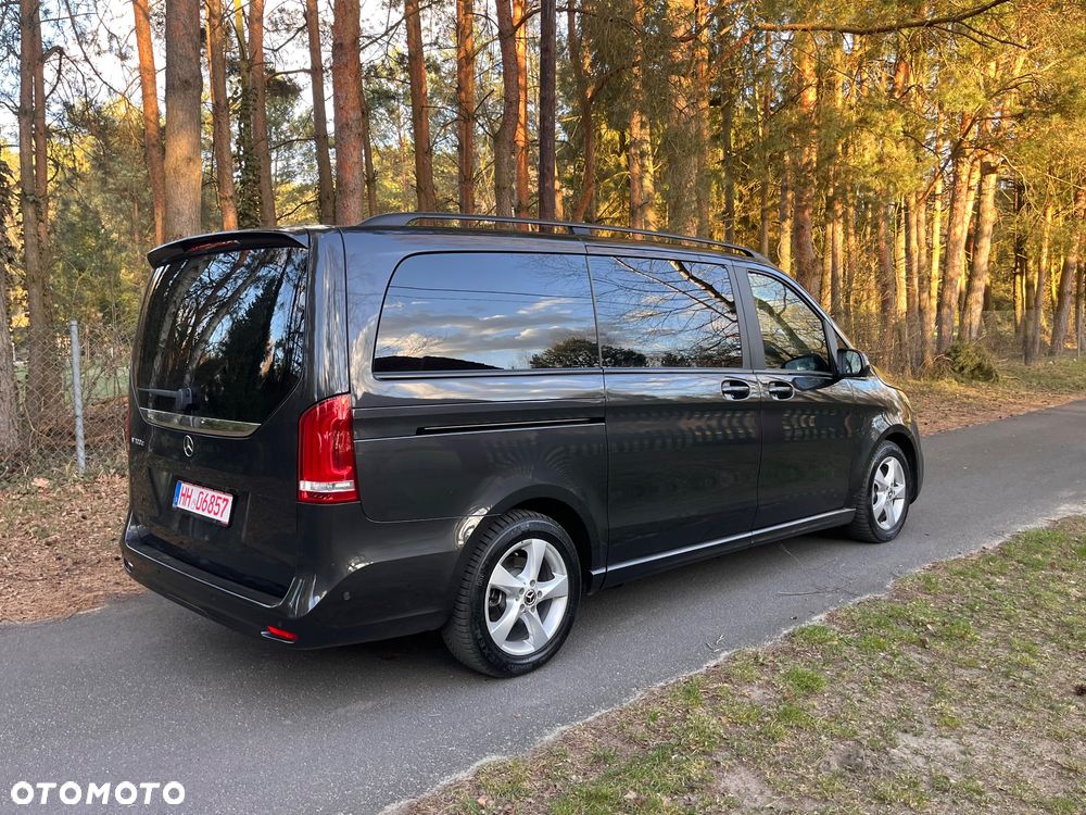 Mercedes-Benz Klasa V 300 d Avantgarde 9G-Tronic - 29