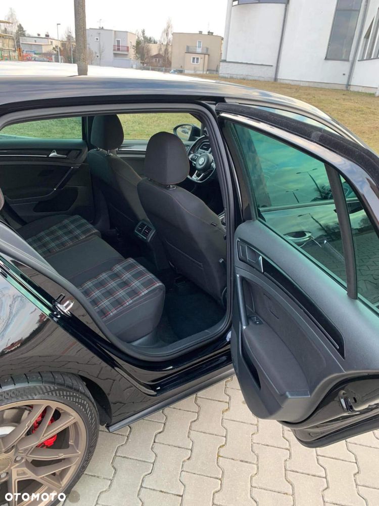 Volkswagen Golf 2.0 TSI BMT GTI Performance DSG - 9