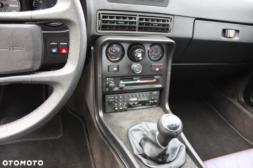 Porsche 924 - 23
