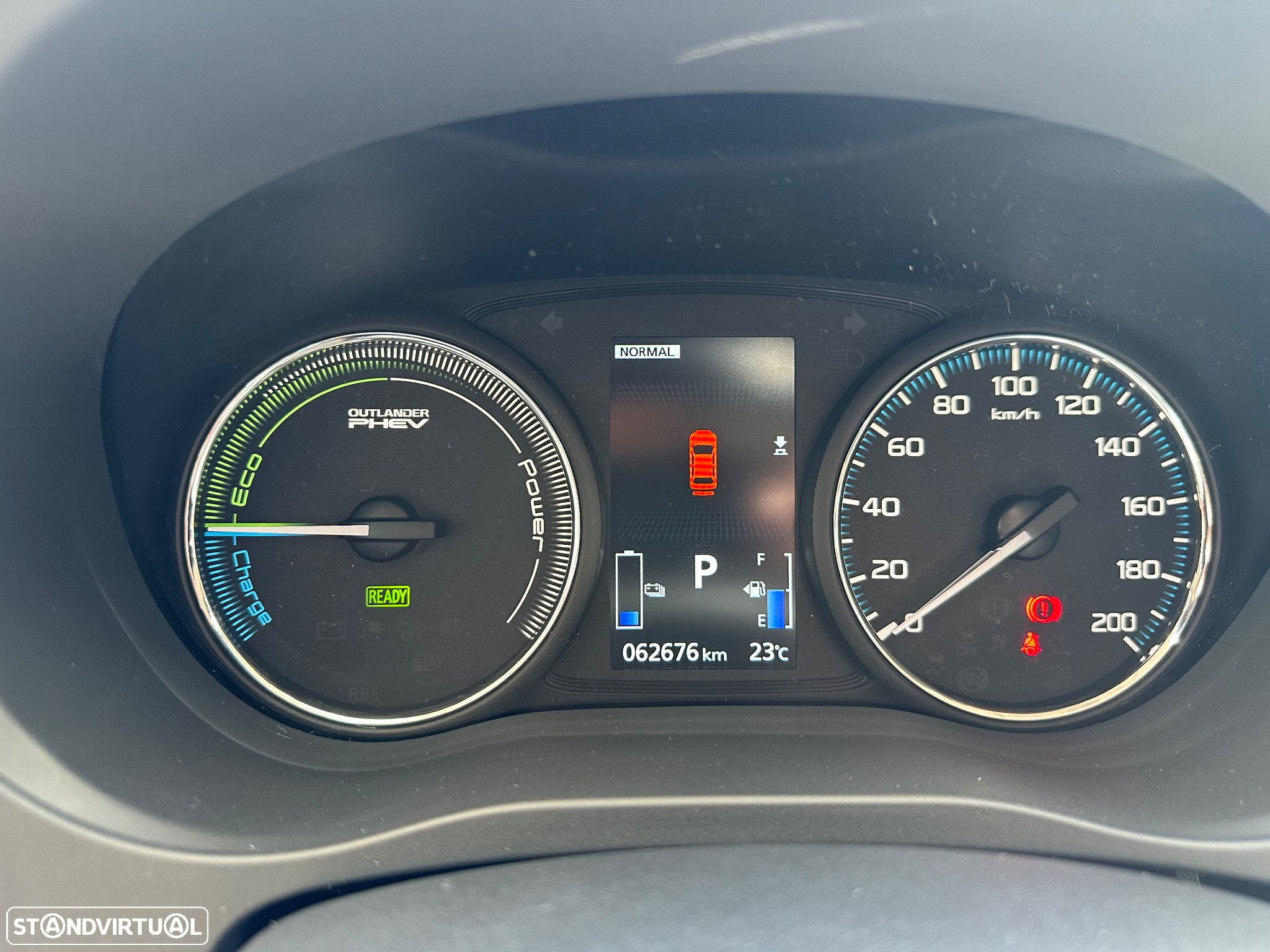 Mitsubishi Outlander 2.0 PHEV Intense - 10