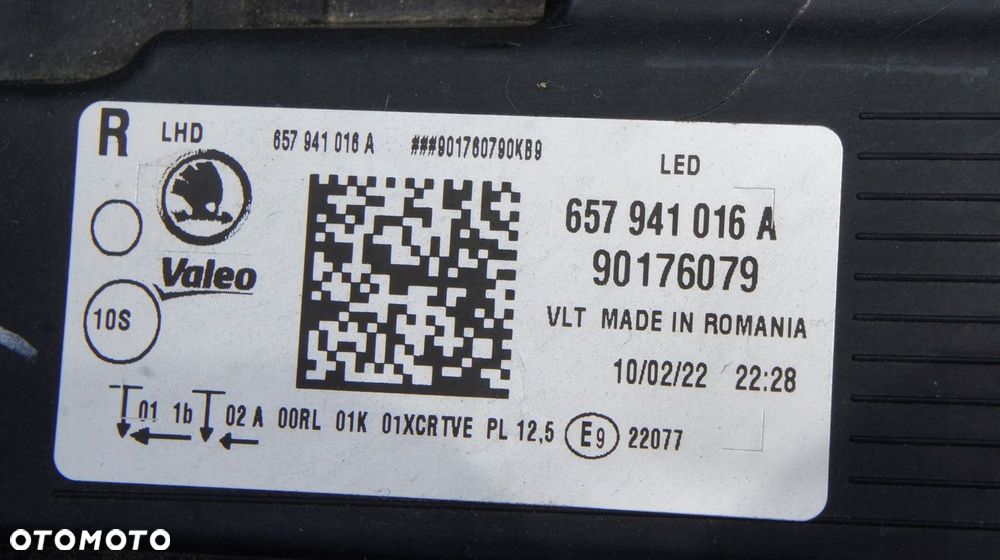 PRZEDNIA PRAWA LAMPA SKODA SCALA FULL LED - 9