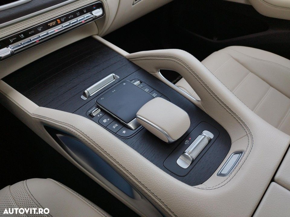 Mercedes-Benz GLS - 15