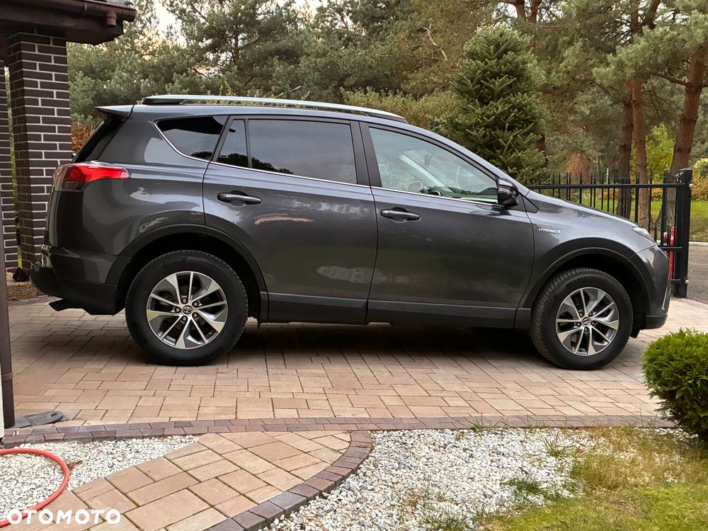 Toyota RAV4 - 3