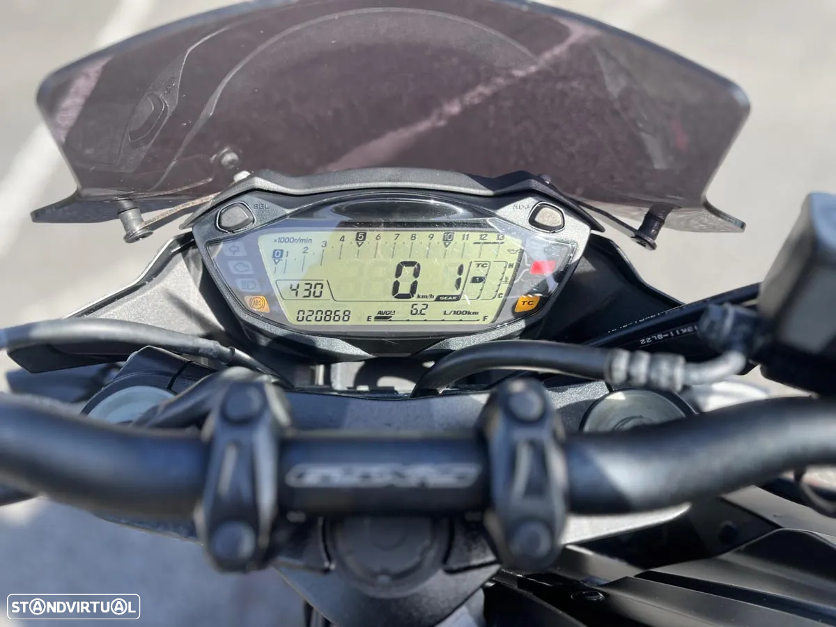 Suzuki GSX GSX 750 F - 5