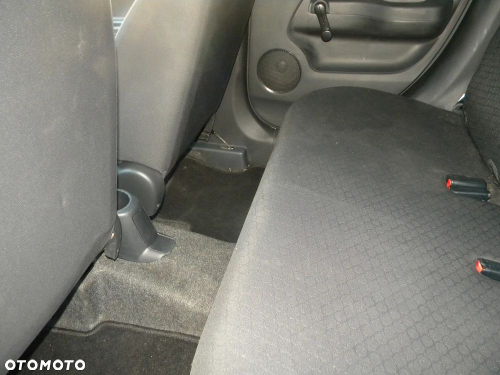 Mitsubishi Space Star - 5