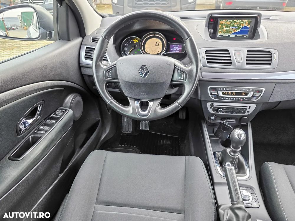 Renault Megane dCi 110 FAP Paris Business - 14