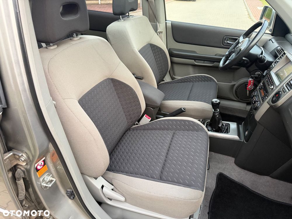 Nissan X-Trail 2.2 dCi 4x4 Columbia - 36