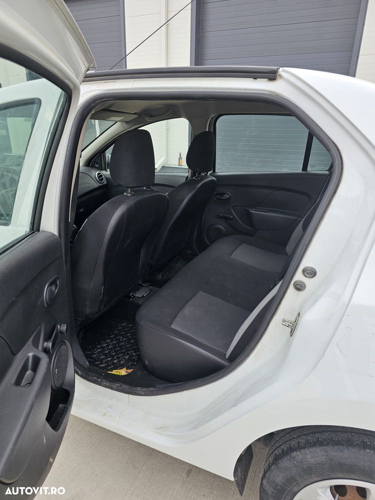 Dacia Logan - 11