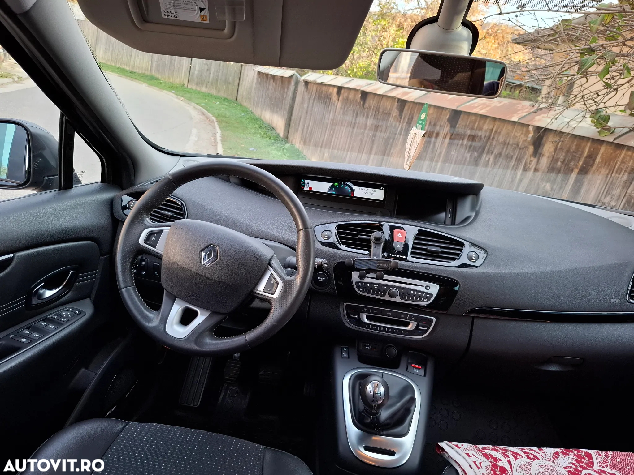Renault Grand Scenic dCi 130 FAP Bose Edition - 6