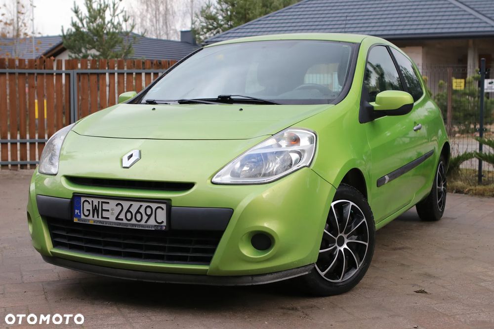 Renault Clio 1.2 16V Alize - 1