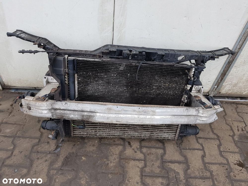 AUDI A4 B8 08-11r 2.0 TDI PAS PRZEDNI CHŁODNICE MANU - 1