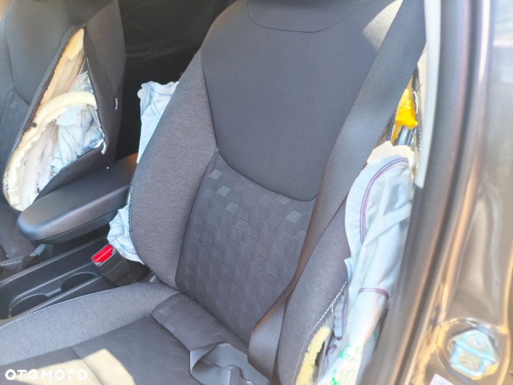 Toyota Yaris - 14