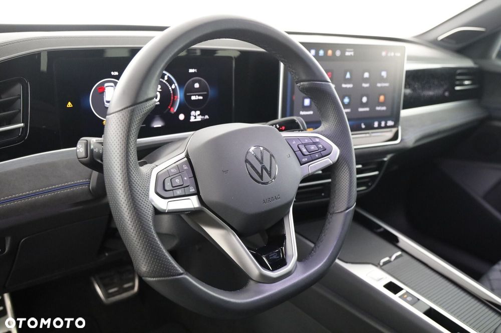 Volkswagen Passat - 13