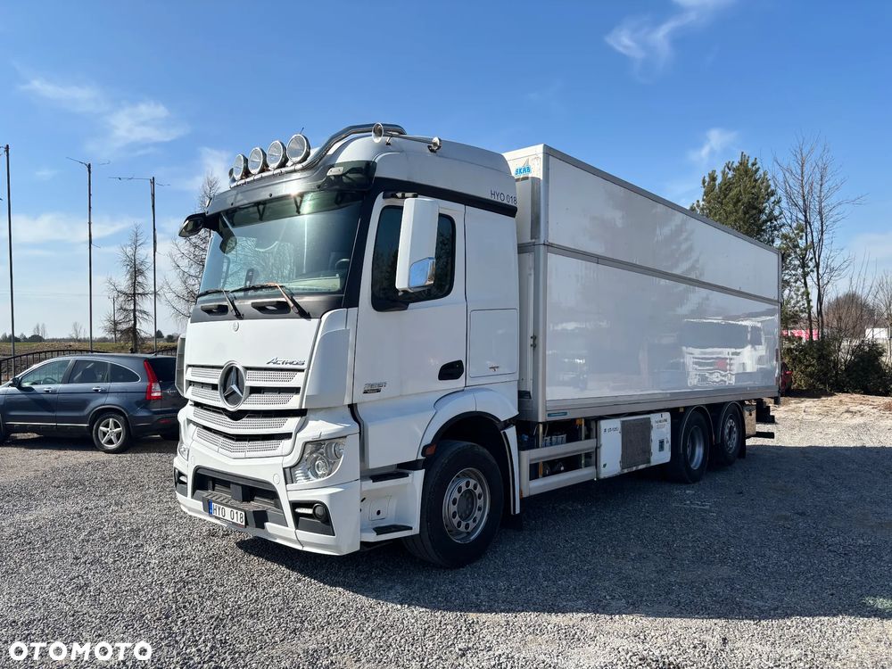 Mercedes-Benz actros - 1