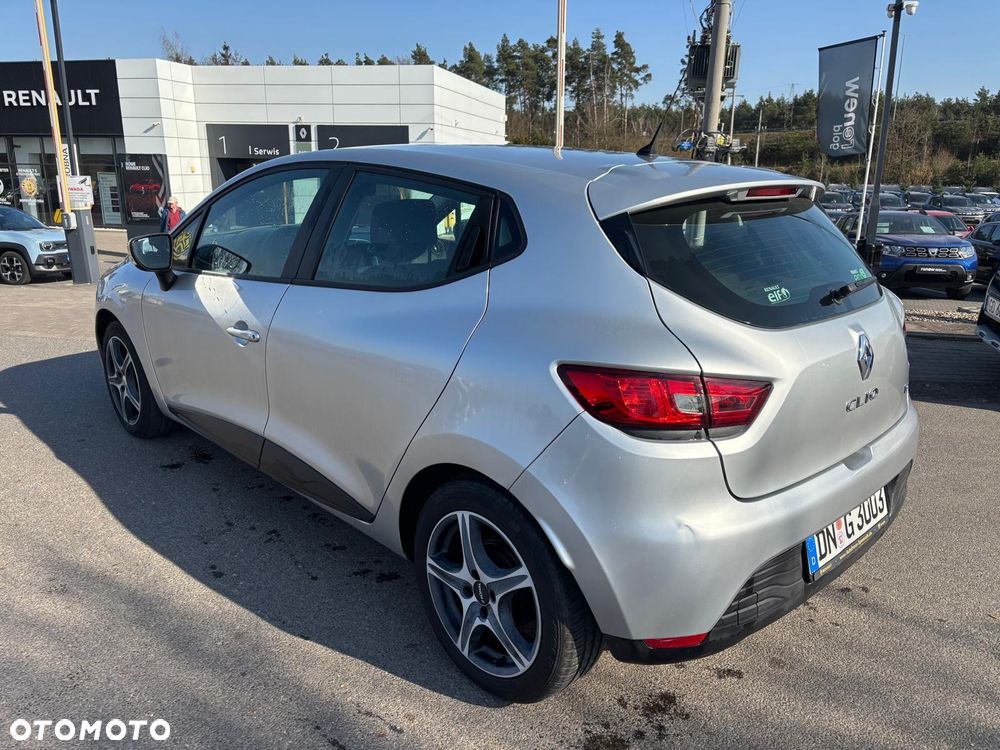 Renault Clio TCe 90 Paris - 8