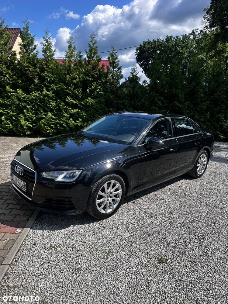 Audi A4 Limousine 35 TFSI S tronic - 1